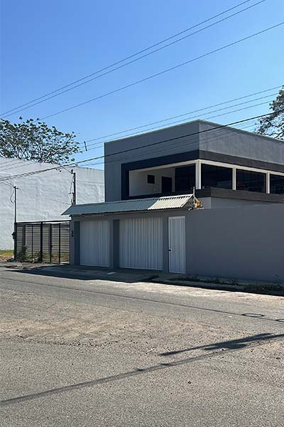 Residencial Fiestas del Mar es una comunidad privada que ofrece seguridad, tranquilidad y calidad de vida. Vive en un entorno exclusivo, rodeado de naturaleza y con acceso rápido a supermercados, restaurantes y centros de entretenimiento.</p>
<p>